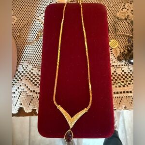 😍Vintage Elegant Vintage Christian Dior Gold Necklace with Purple Pendent
